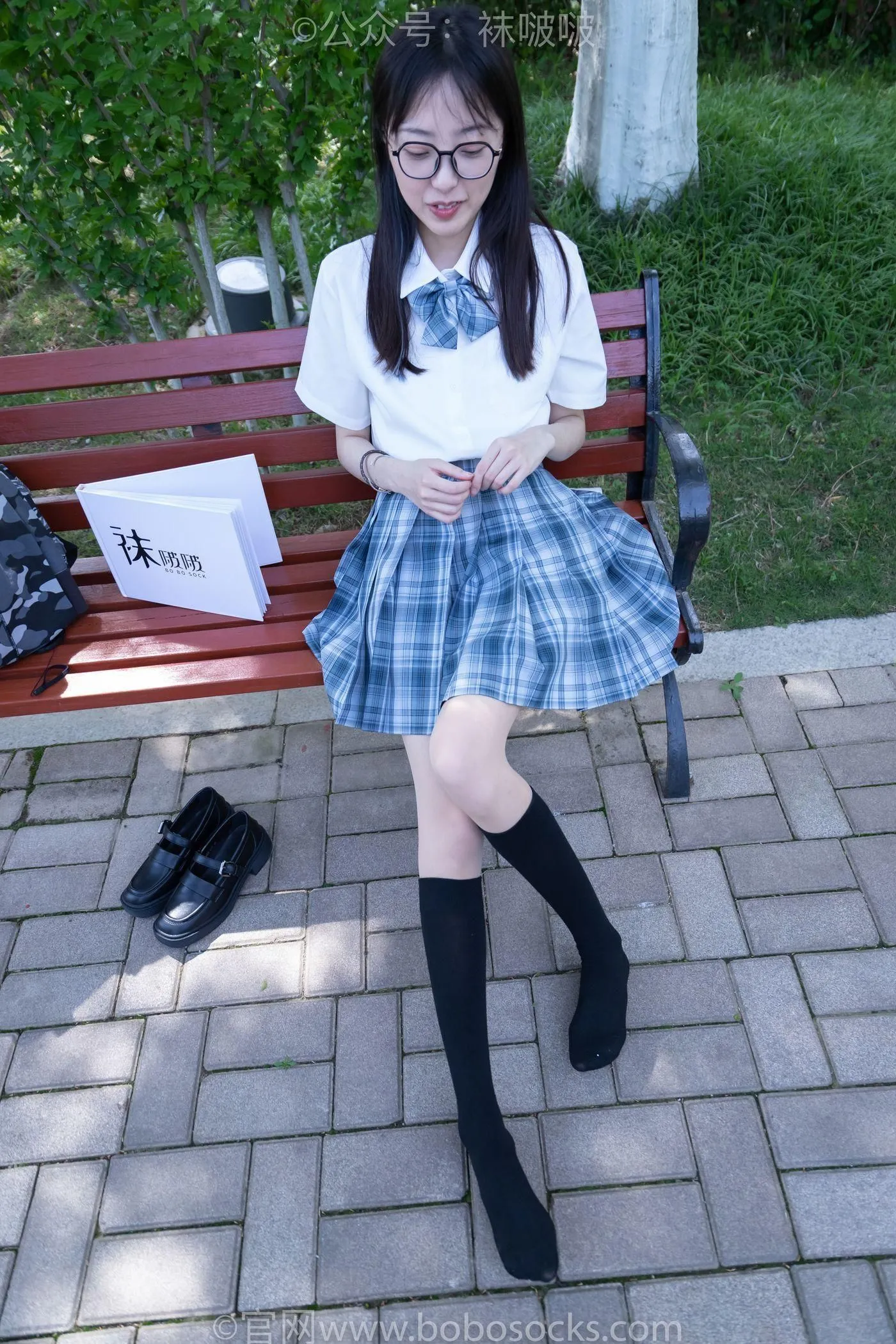 [BoBoSocks袜啵啵]NO.007 稚予-JK制服、皮鞋、黑色中筒棉袜、肉丝 [143P]插图4